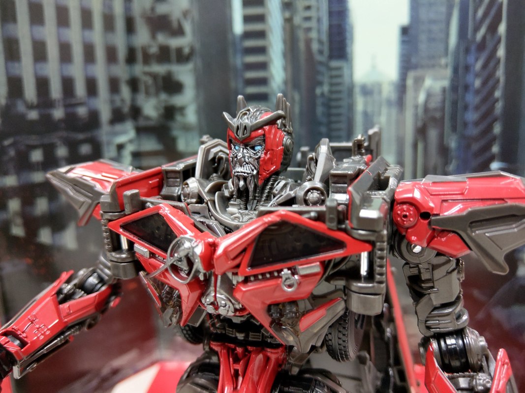 transformers toys studio series 61 voyager class dark of the moon sentinel prime